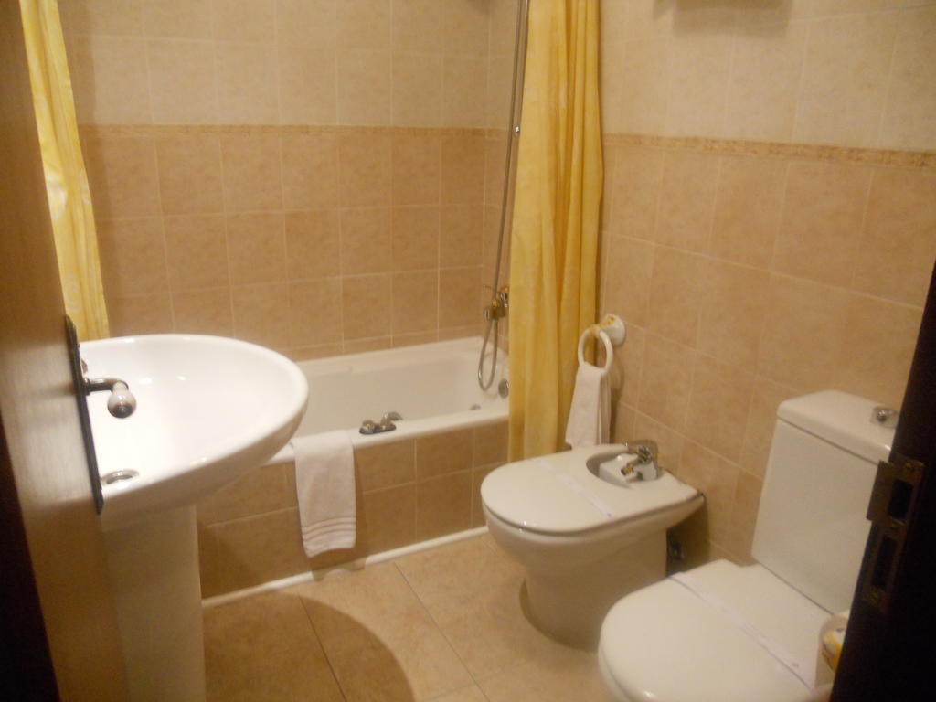 Hotel Тарамунди Стая снимка