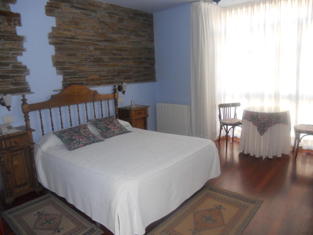 Hotel Тарамунди Стая снимка